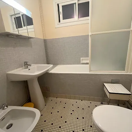 Apartment Spacieux Face A La Mer, Proche Commerces, Equipe - Fr-1-197-265 *